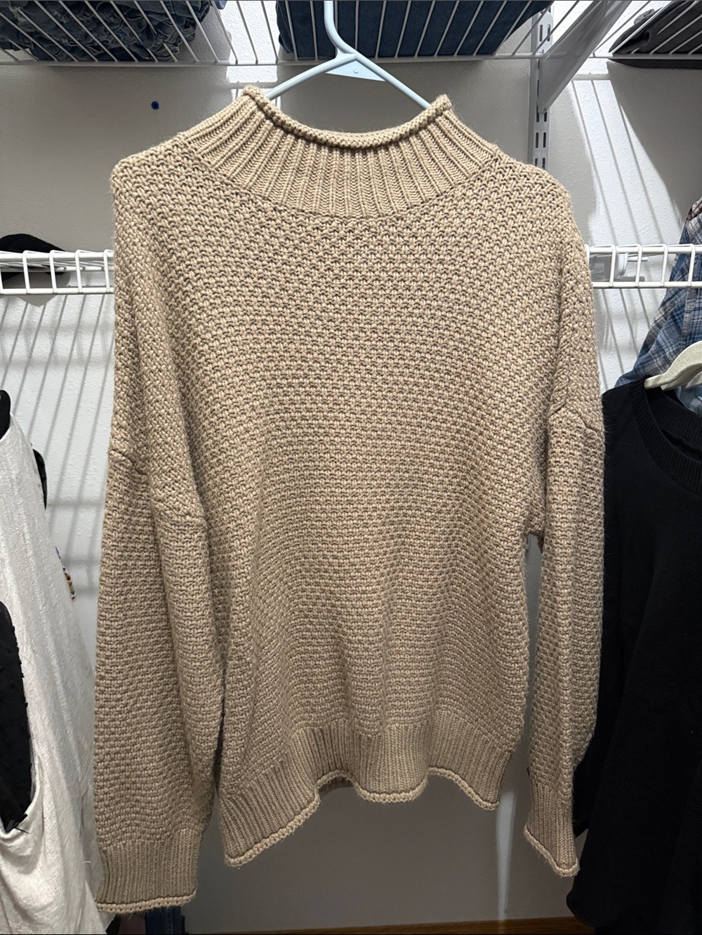 Classic Chunky Knit Women's Sweater - Beige